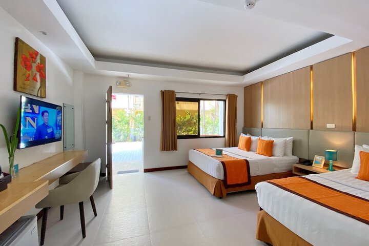 Room 5 of 34