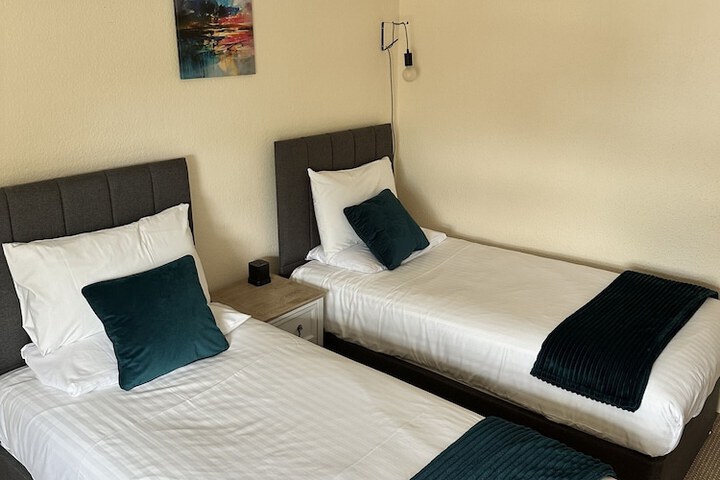 Room 8 of 58