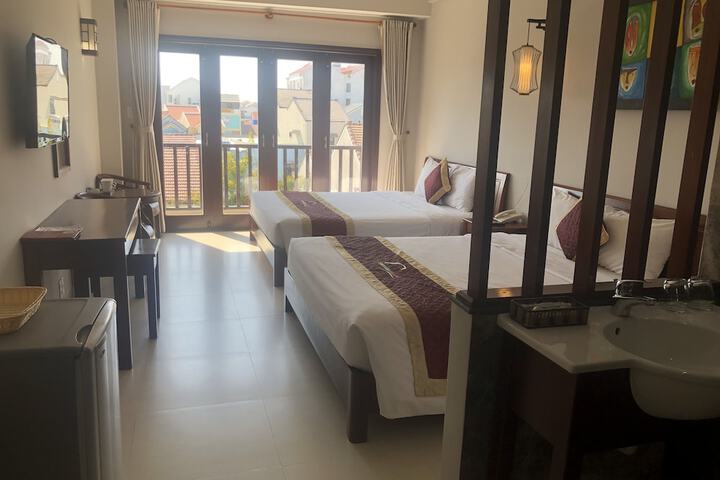 Room 26 of 75