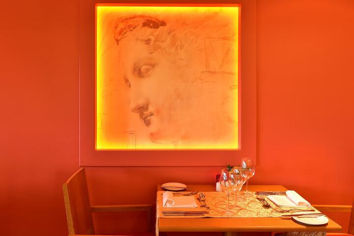 Dining 262 of 411