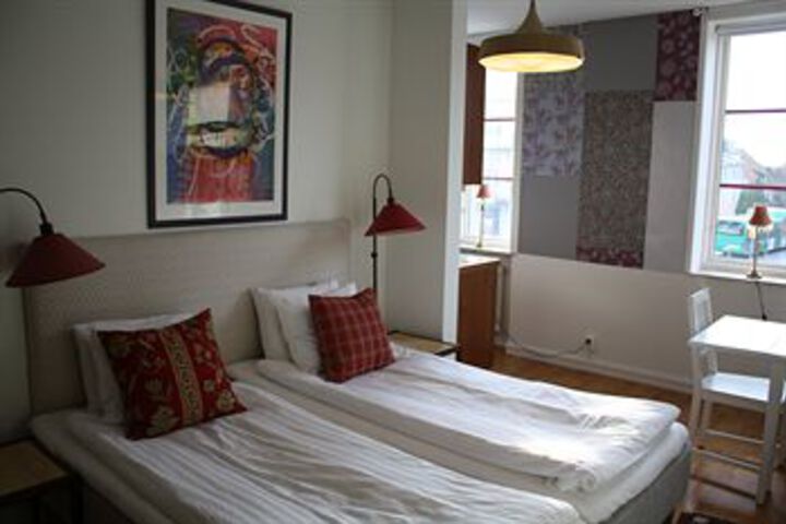 Room 30 of 43