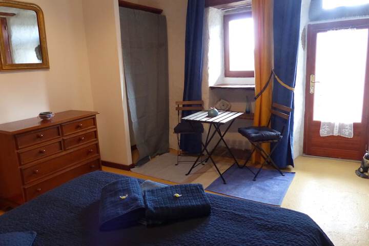 Room 16 of 23