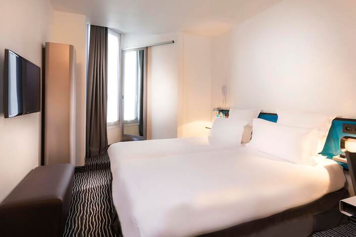 Room 25 of 52