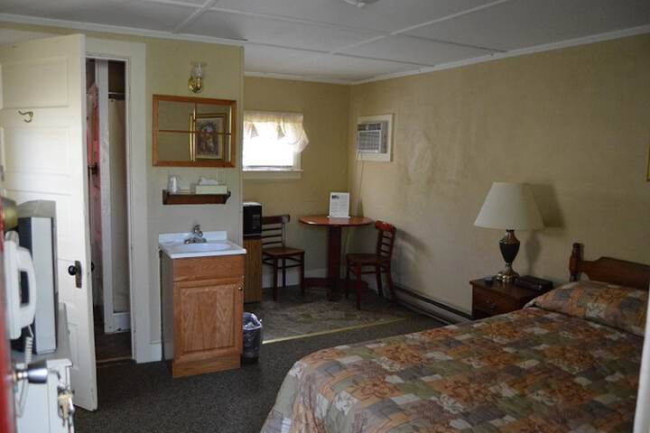Room 8 of 46