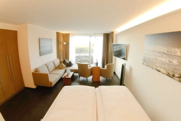 Room 22 of 59