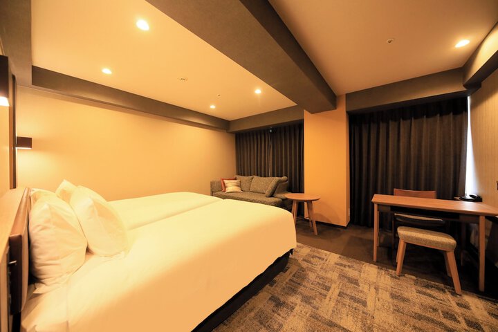 Room 13 of 54