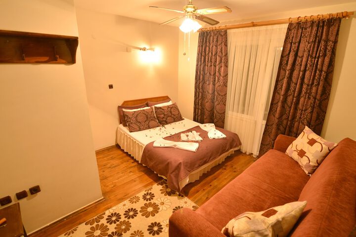 Room 36 of 90