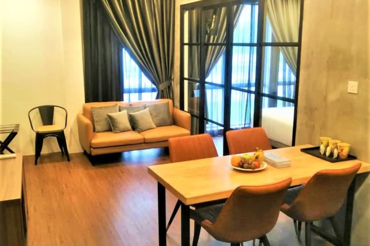 Room 18 of 46