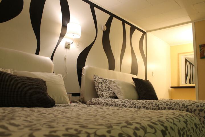 Room 9 of 29