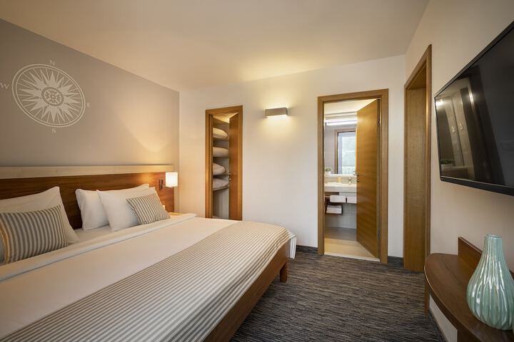 Room 10 of 58