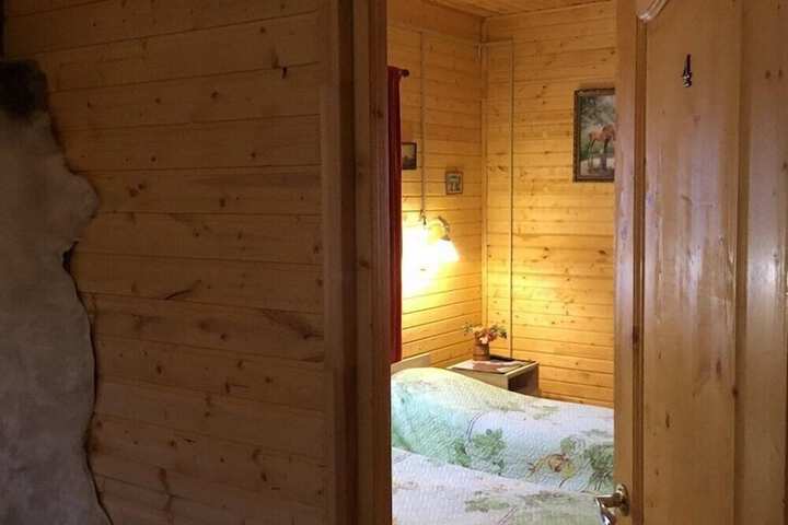 Room 27 of 46