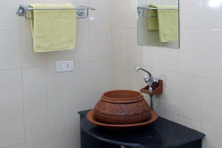 Room 15 of 24