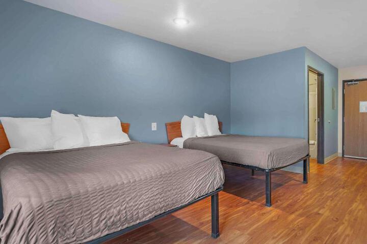Standard Double Bed (4 of 10)