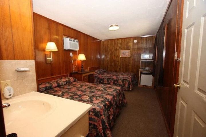 Room 18 of 44