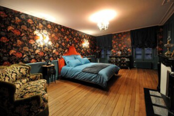 Room 38 of 53