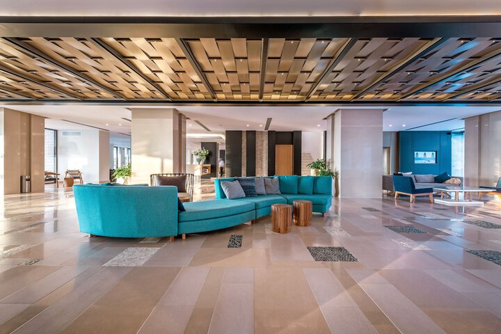 Guest Lobby