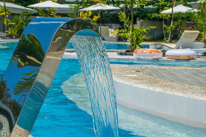 Pool 57 of 90