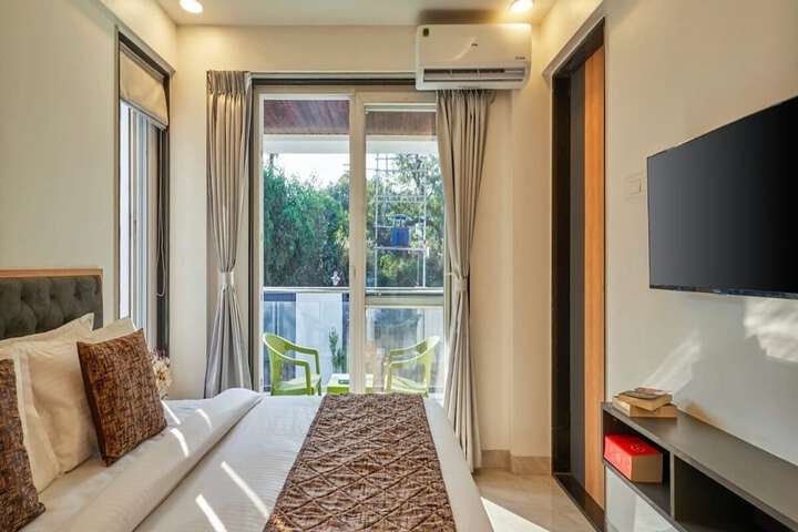 Room 15 of 27