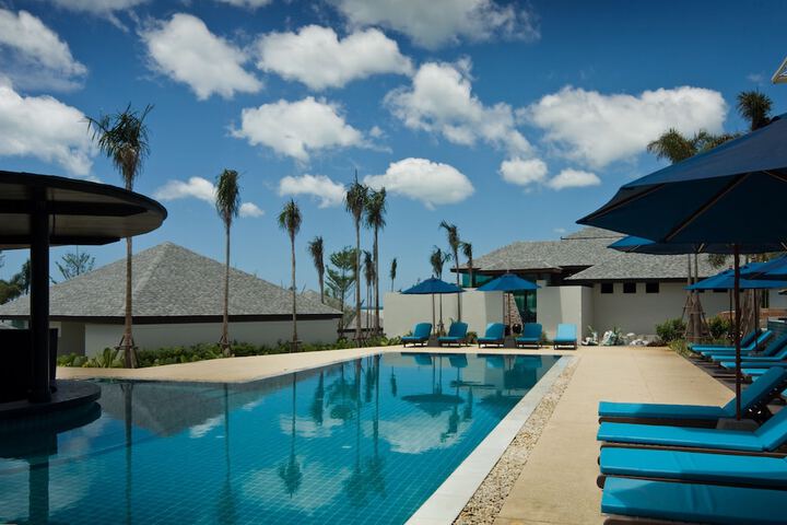 Pool 40 of 66