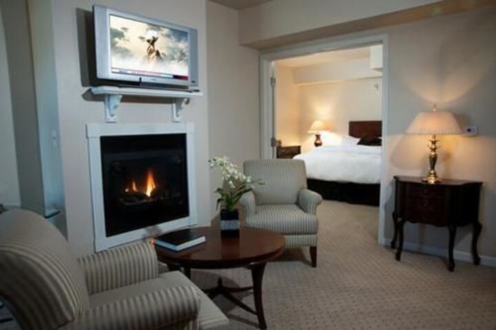 Room 5 of 14