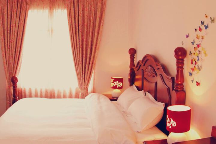 Room 6 of 57