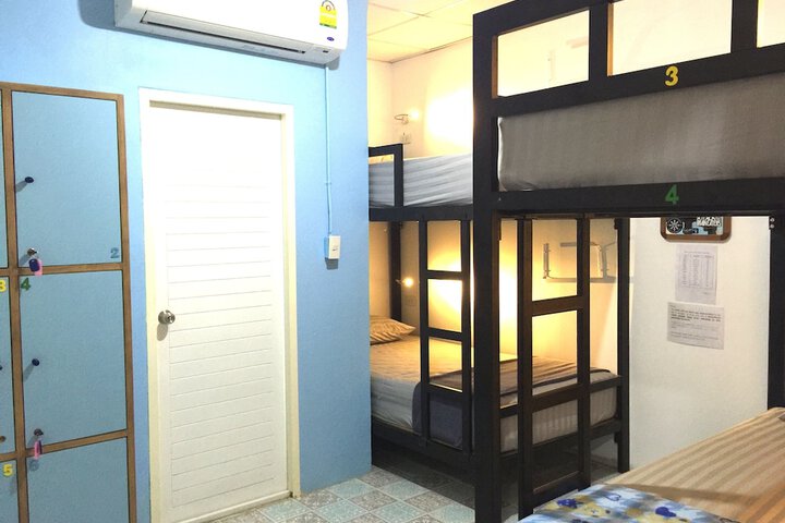 Room 11 of 46