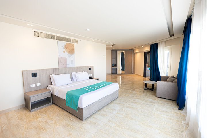 Room 21 of 100
