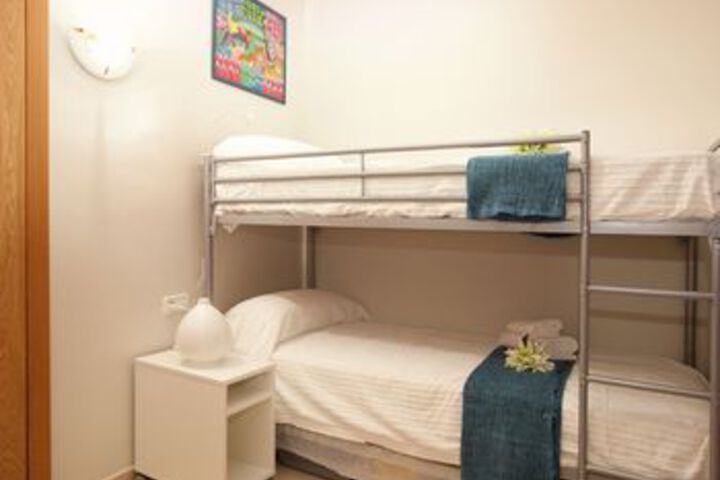 Room 6 of 21