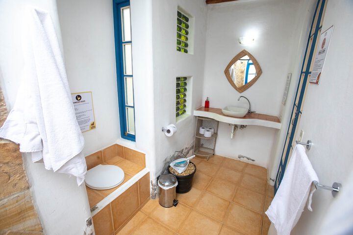 Room 6 of 42