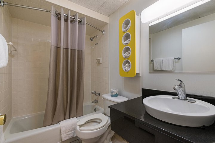 Bathroom amenities