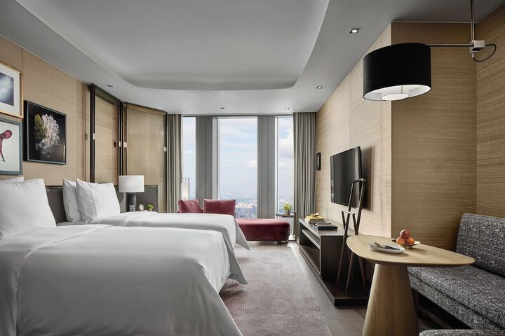 Room 38 of 154