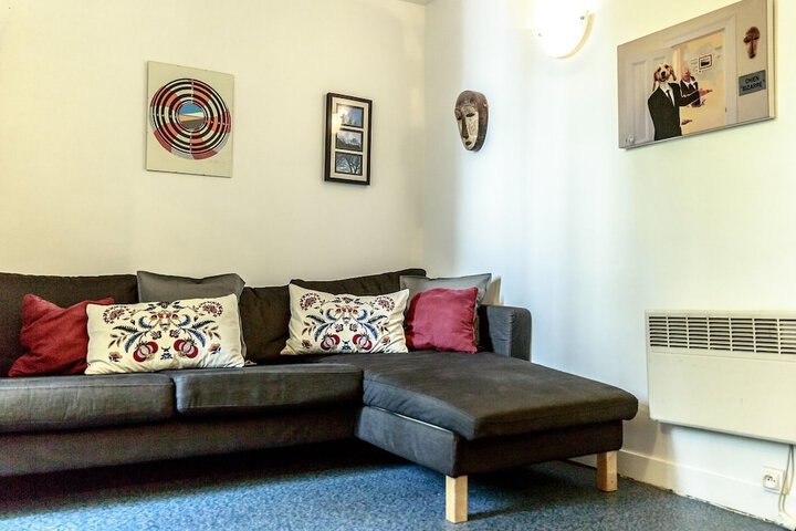 Lounge 14 of 14