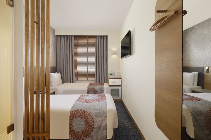Room 8 of 56