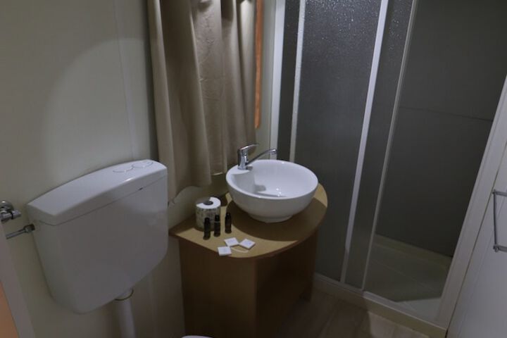 Room 15 of 17