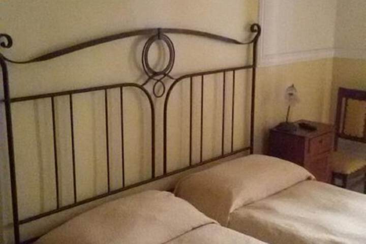 Room 2 of 15