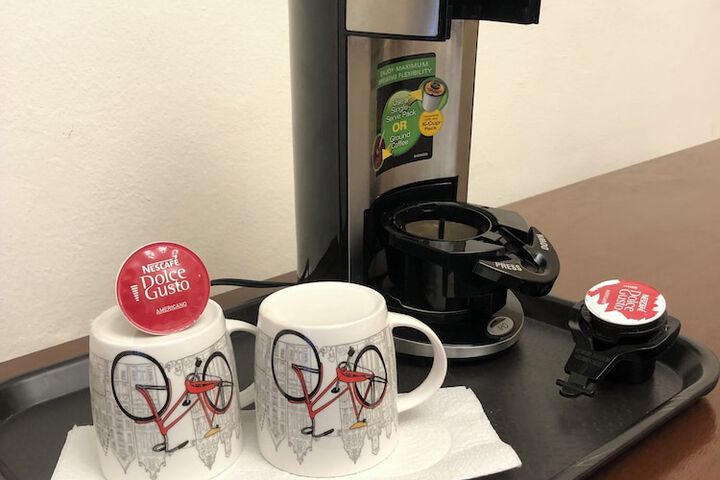 Breakfast/Coffee Service 87 of 170
