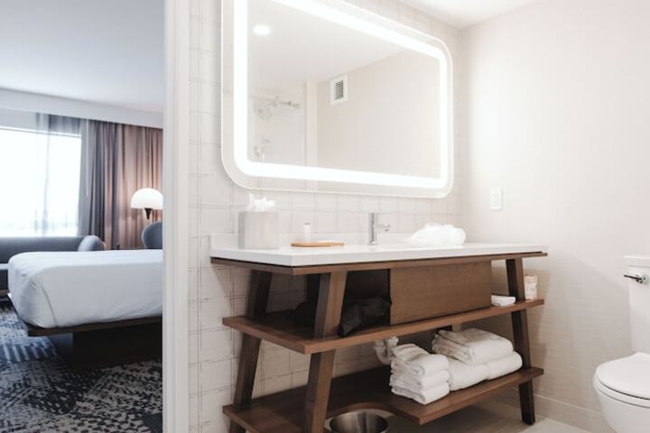 Room 40 of 54