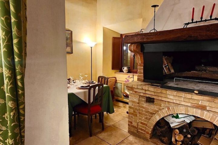 Dining 20 of 42