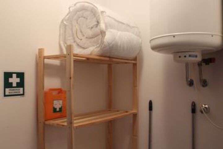 Room 7 of 37