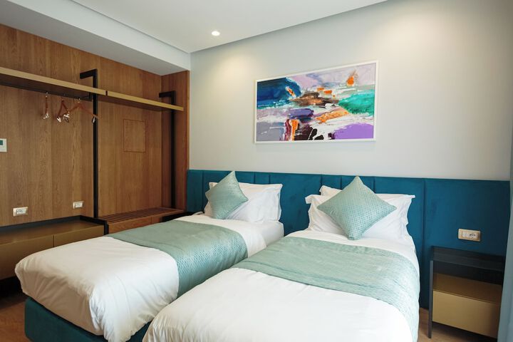 Room 47 of 107