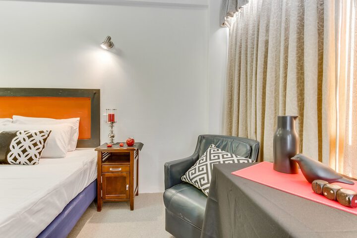 Room 3 of 27
