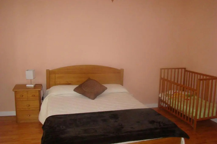 Room 6 of 16