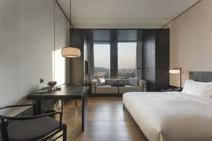 Room 7 of 45