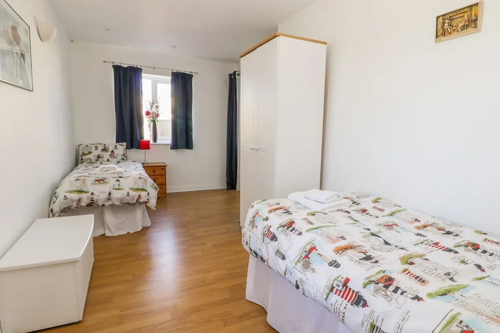 Room 2 of 15