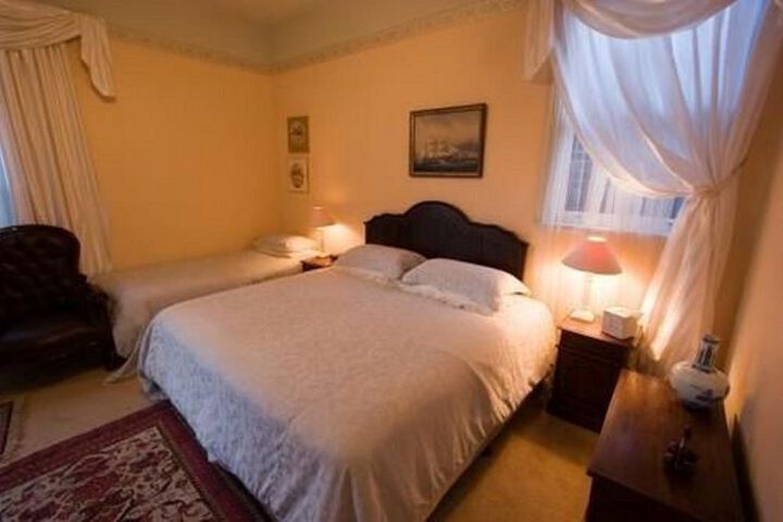 Room 10 of 25
