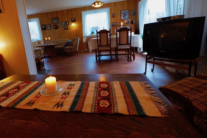 Room 5 of 19
