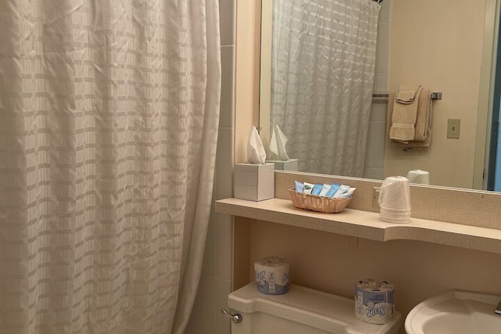 Room 18 of 75