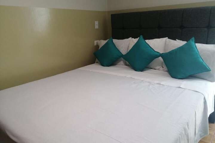 Room 21 of 39