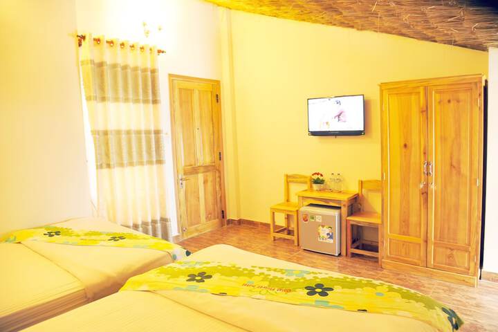Room 9 of 78