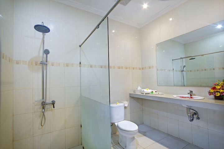 Bath Interior